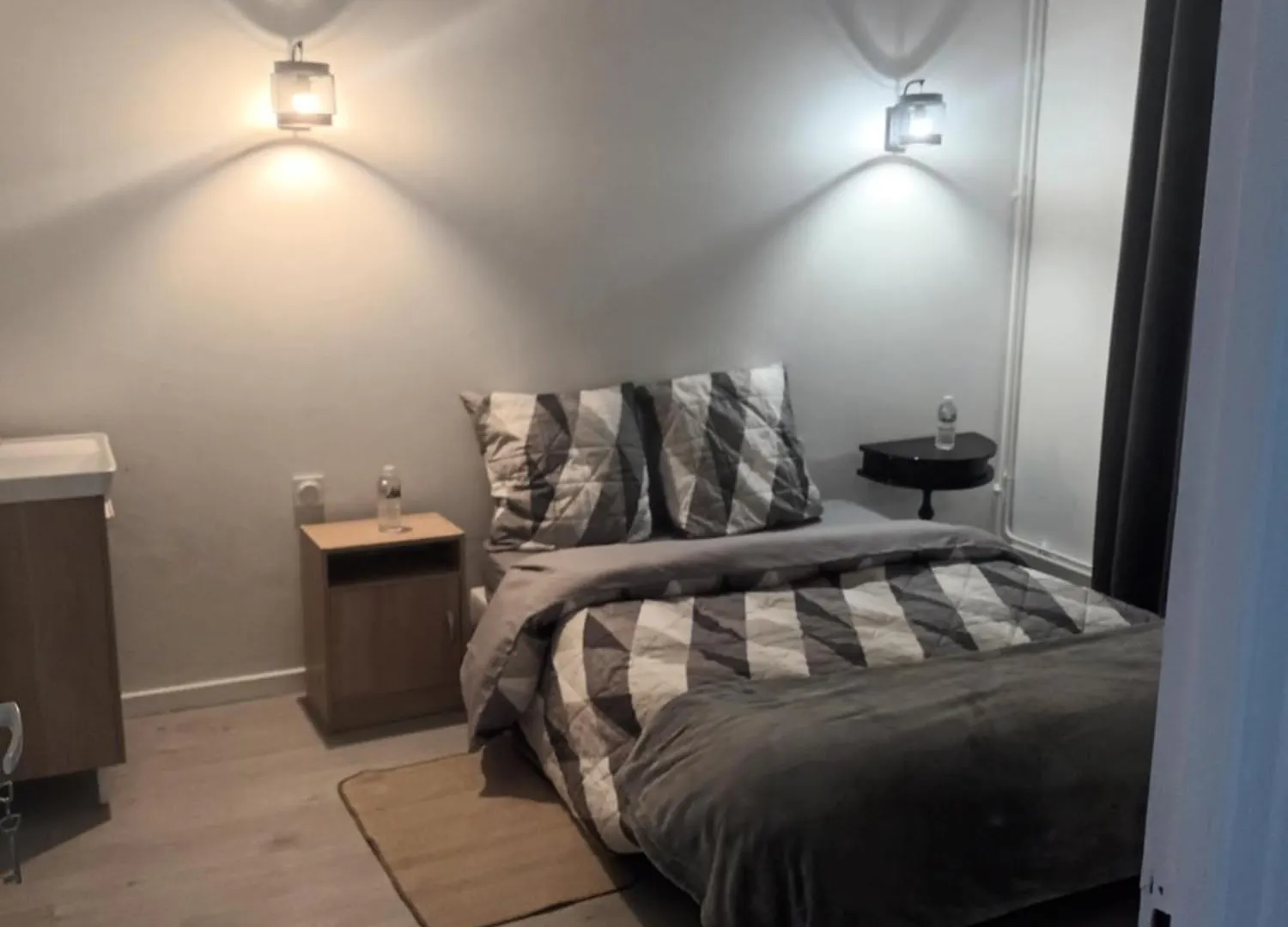 Manel Apartment Toulouse Homestay